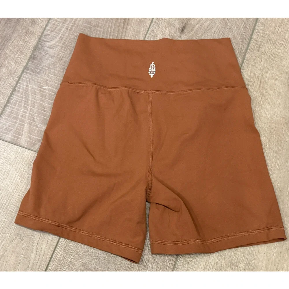 NEW FREE PEOPLE FP MOVEMENT BROWN NEVER BETTER BIKE SHORTS SIZE XS